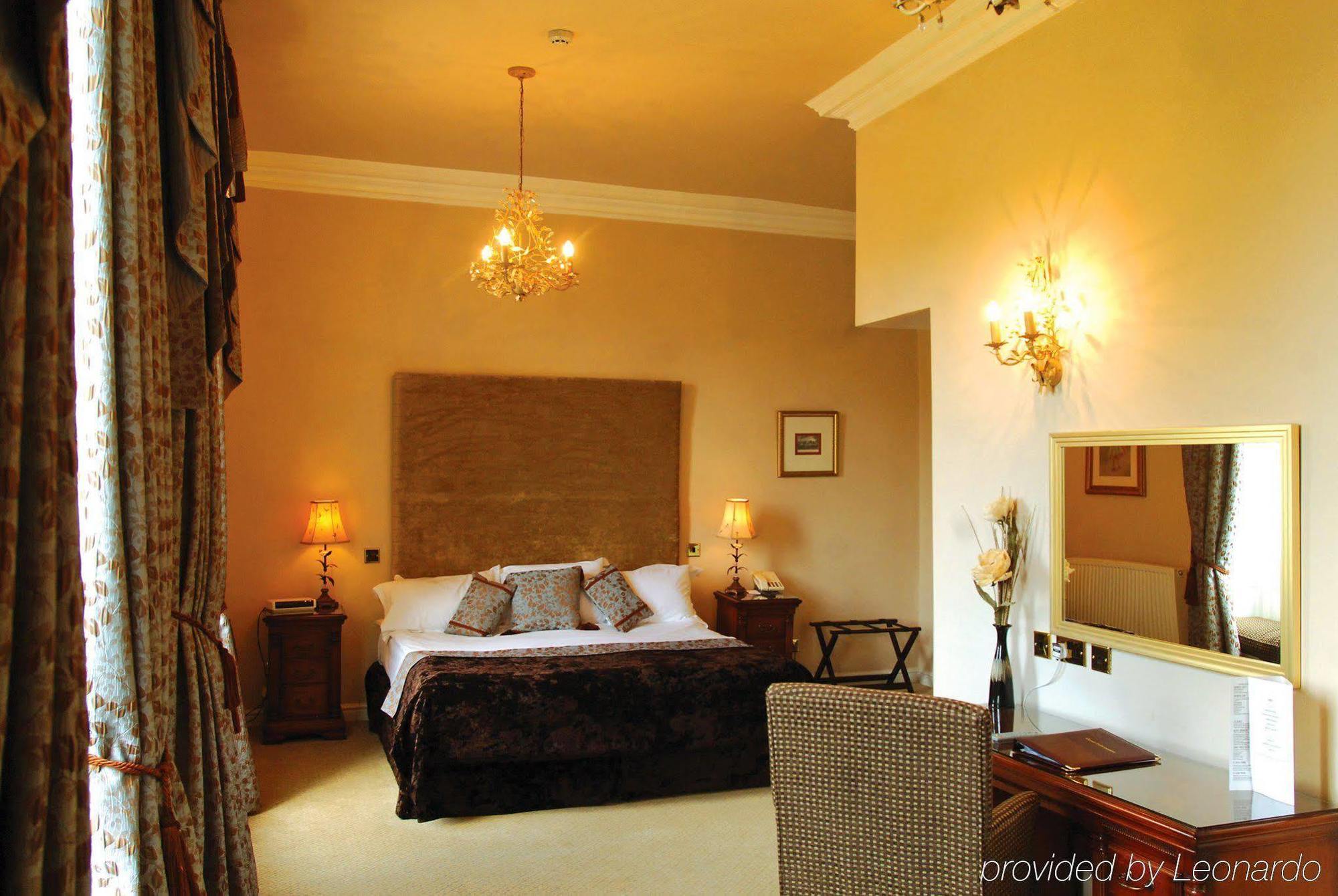Waterton Park Hotel Wakefield Extérieur photo